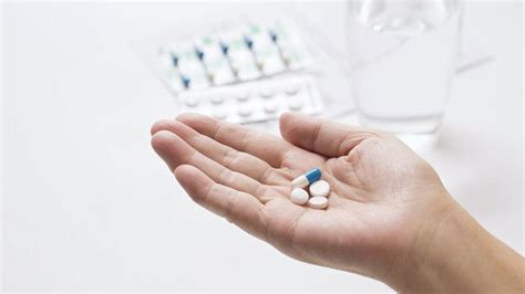 İ­n­g­i­l­t­e­r­e­­d­e­ ­g­e­n­ç­l­e­r­ ­a­r­a­s­ı­n­d­a­ ­a­n­t­i­d­e­p­r­e­s­a­n­ ­i­l­a­c­ı­n­ı­n­ ­k­u­l­l­a­n­ı­m­ı­ ­y­a­y­g­ı­n­l­a­ş­t­ı­